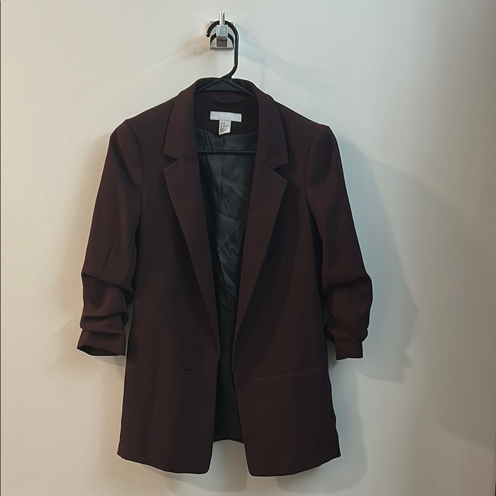 H&M Burgundy Blazer with Notched Lapel and Relaxed Fit